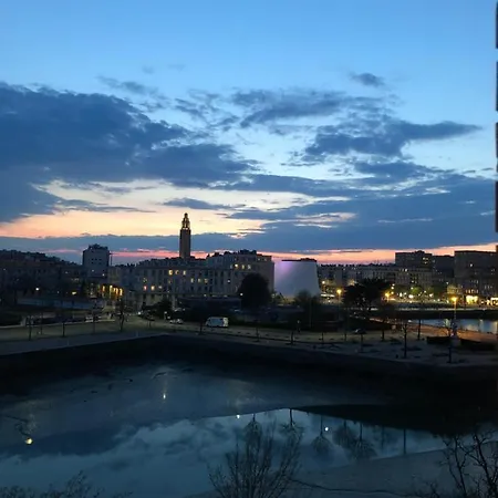 Superbe Duplex Avec Splendide Vue Sur Les Bassins De 1 A 4 Personnes *