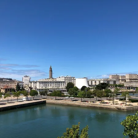 Superbe Duplex Avec Splendide Vue Sur Les Bassins De 1 A 4 Personnes Le Havre