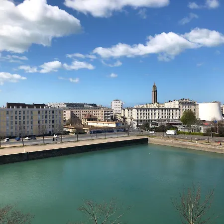 Superbe Duplex Avec Splendide Vue Sur Les Bassins De 1 A 4 Personnes Apartment