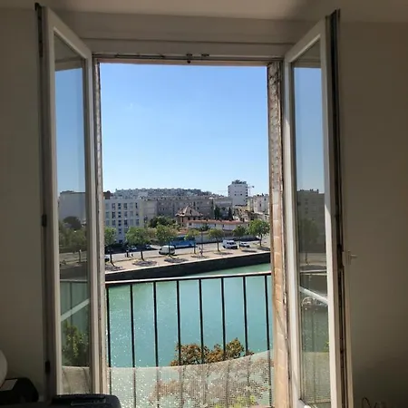 Superbe Duplex Avec Splendide Vue Sur Les Bassins De 1 A 4 Personnes Le Havre